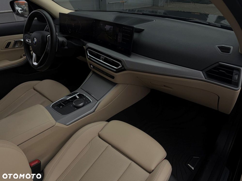 BMW Seria 3 330d xDrive MHEV Sport Line - 11