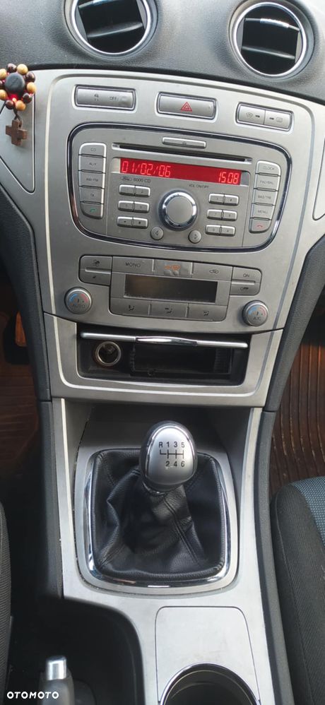 Ford Mondeo 1.8 TDCi Ghia - 16