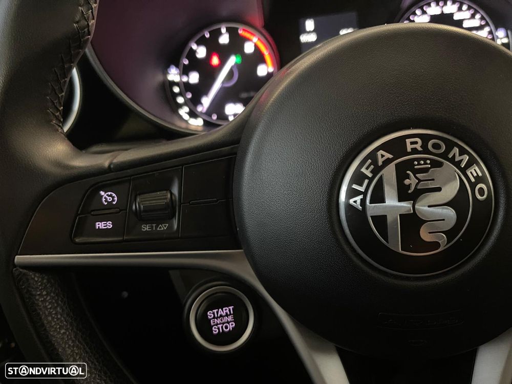 Alfa Romeo Giulia 2.2 D - 20
