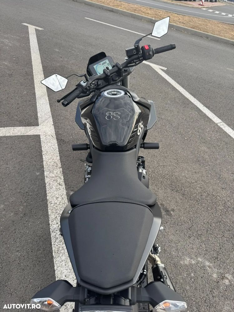 Suzuki GSX-8S - 9
