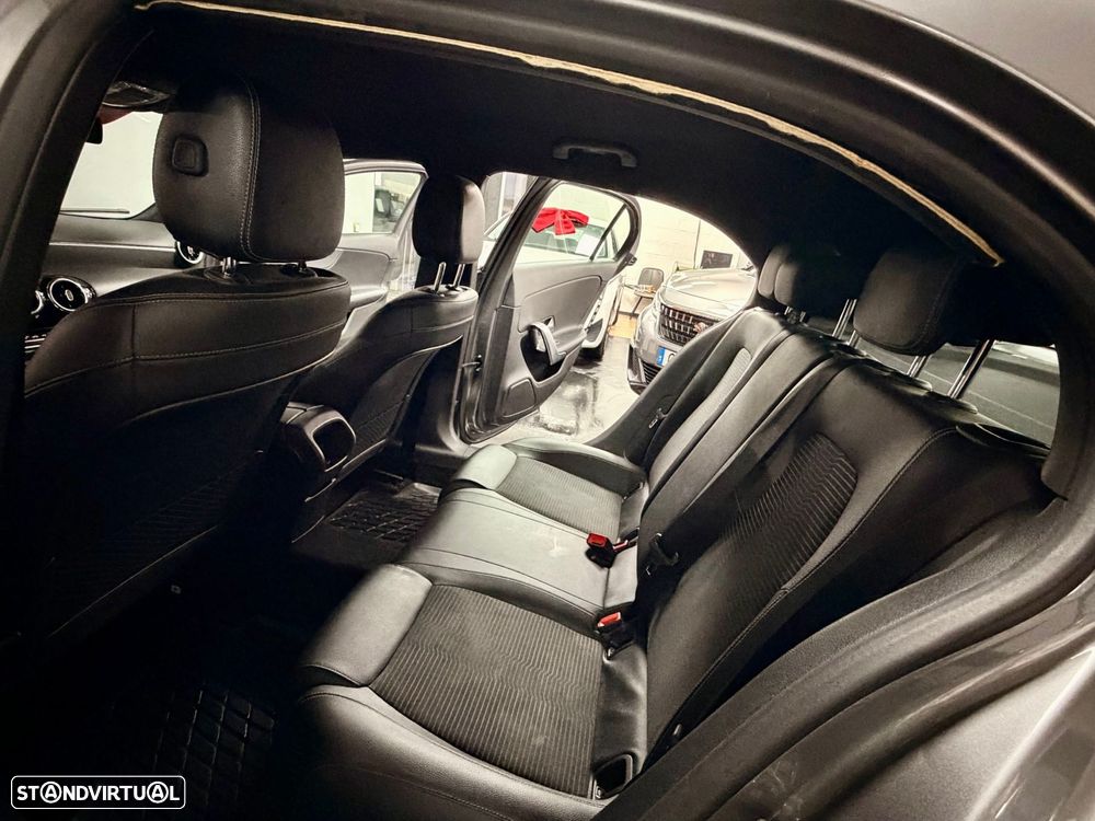 Mercedes-Benz A 180 Dynamic Edition - 14