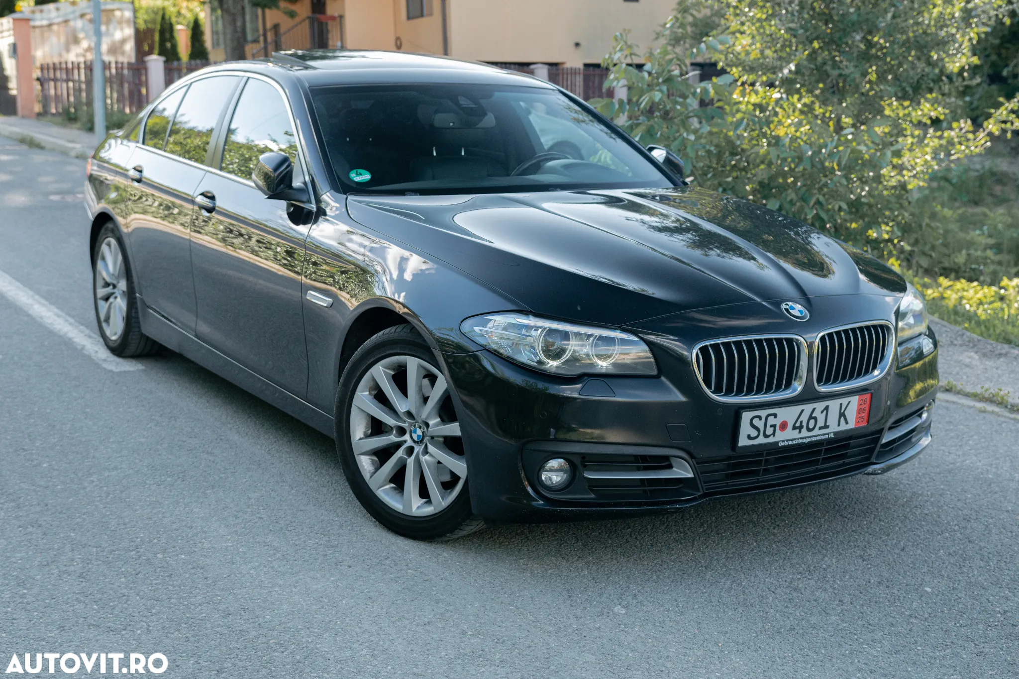 BMW Seria 5 520d xDrive - 16