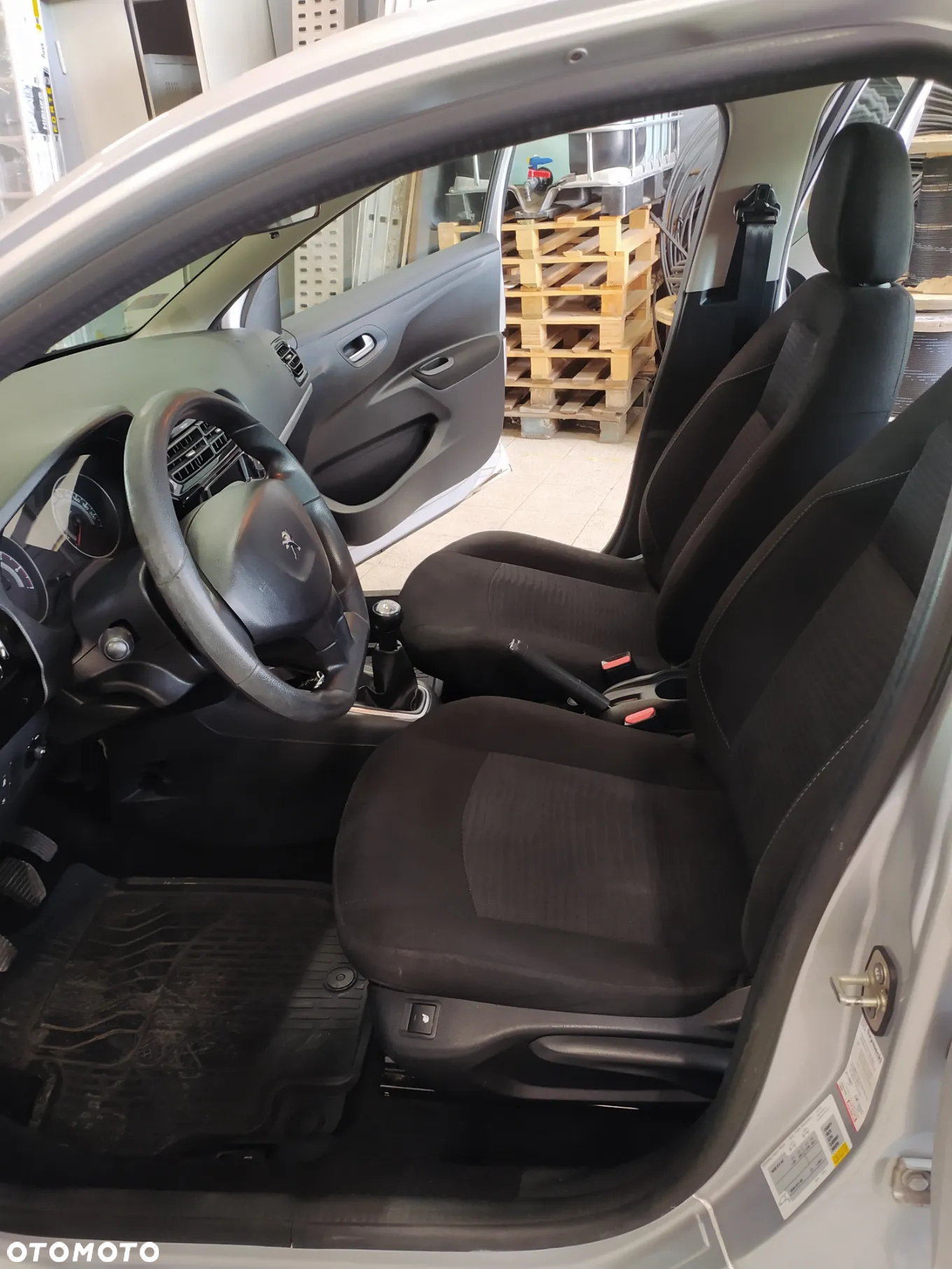 Peugeot 301 1.6 HDi Active - 9