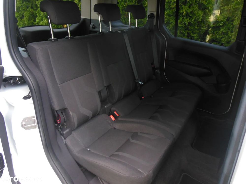 Ford Tourneo Connect 1.0 EcoBoost Start-Stop Titanium - 31
