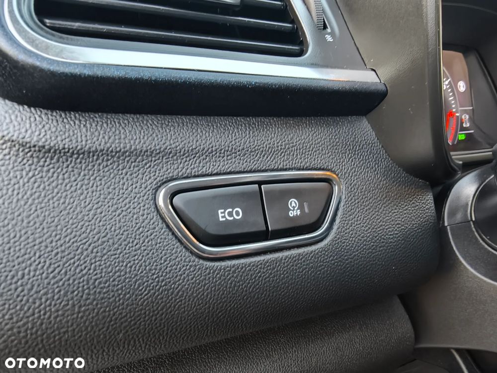 Renault Kadjar TCe 160 GPF BOSE EDITION - 37