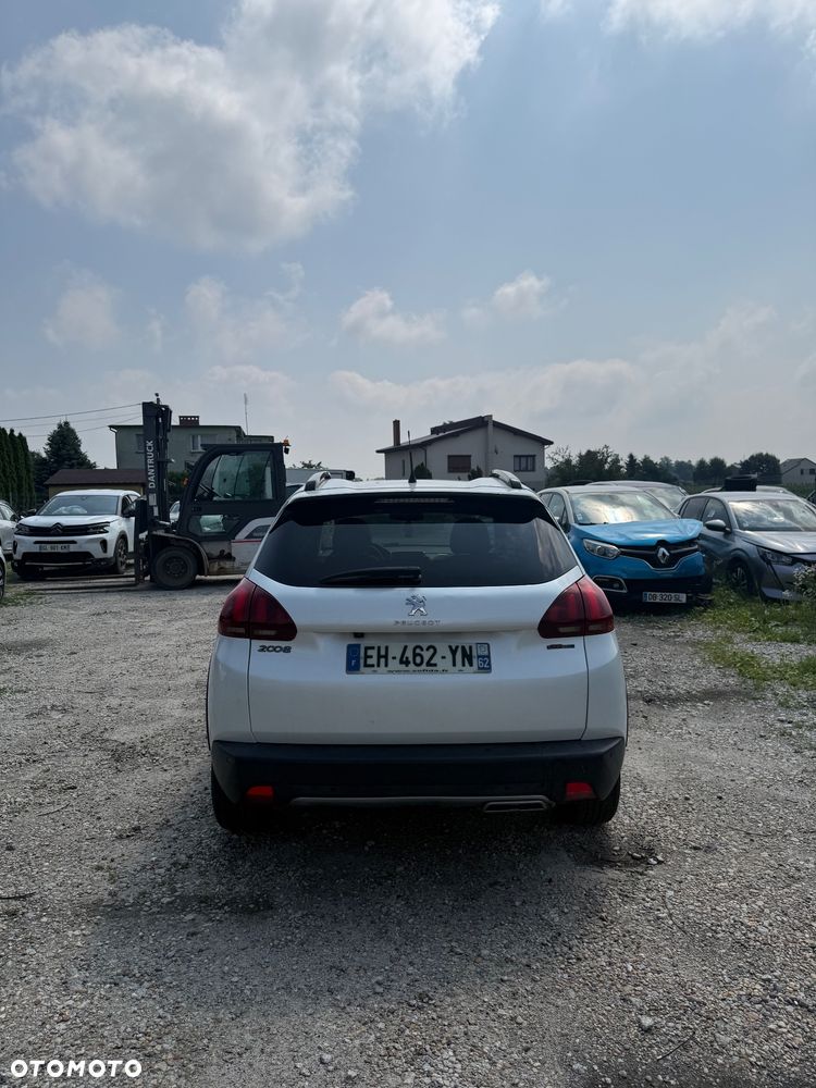 Peugeot 2008 - 5