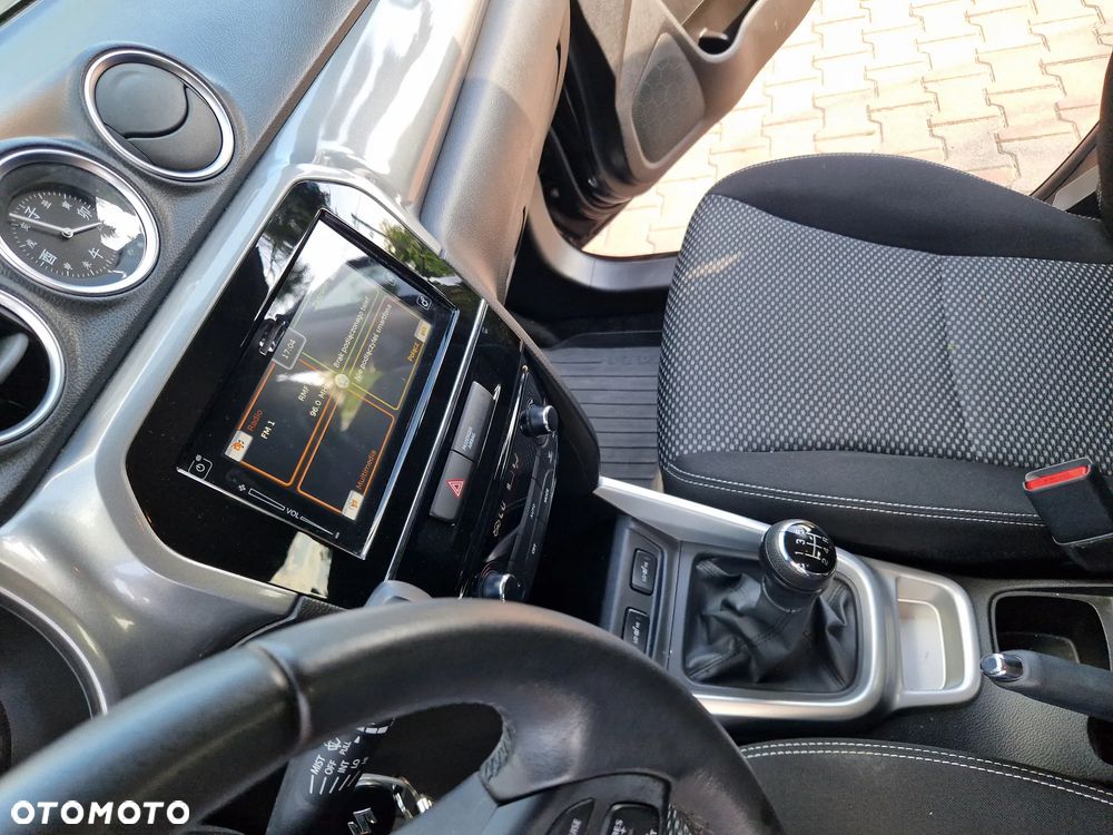 Suzuki Vitara 1.6 Premium 2WD - 18