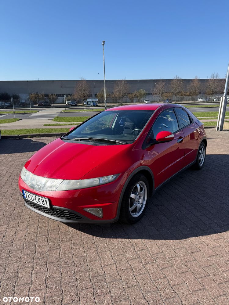 Honda Civic 1.8 Executive - 3