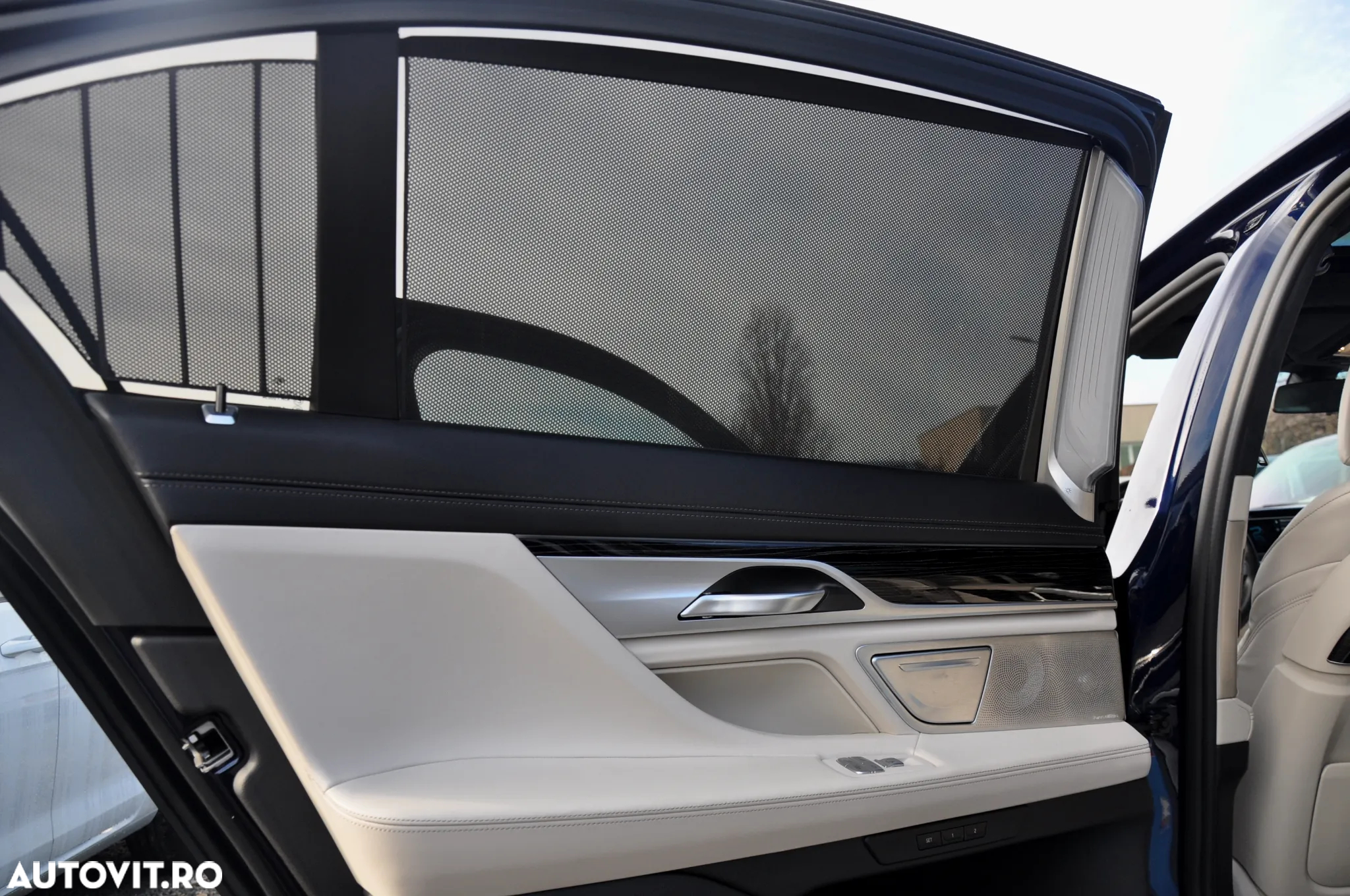 BMW Seria 7 - 33