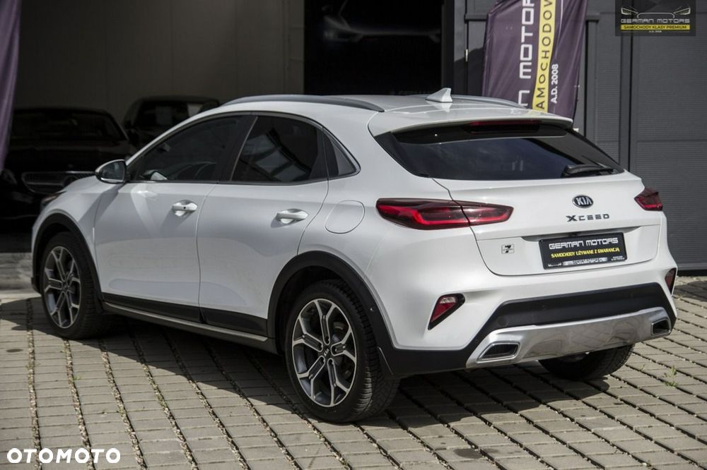 Kia XCeed 1.6 T-GDI Business Line DCT - 14