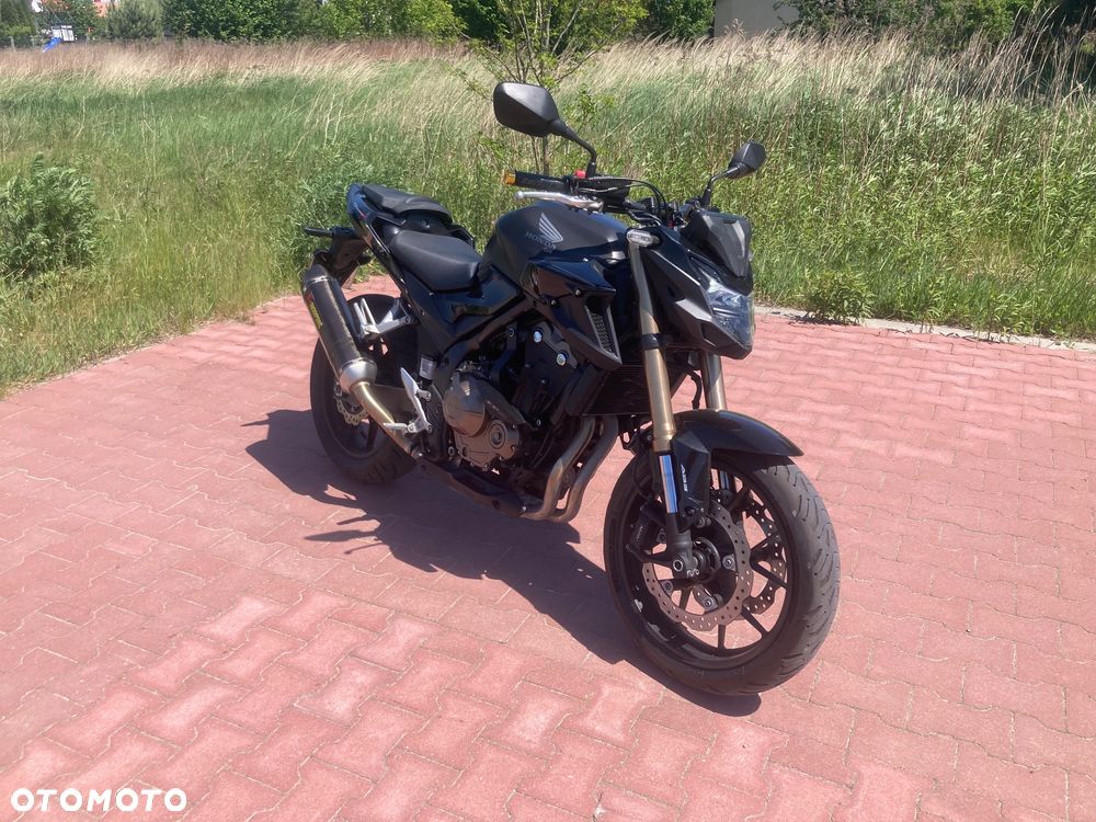 Honda CB - 1