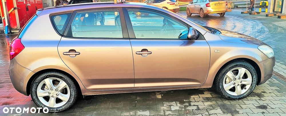 Kia Ceed 1.4 Comfort + - 15