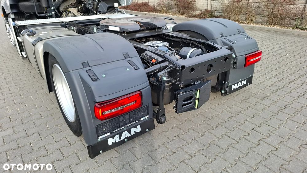 MAN TGX 18.510 / LOW DECK / MEGA / SALON PL - 16