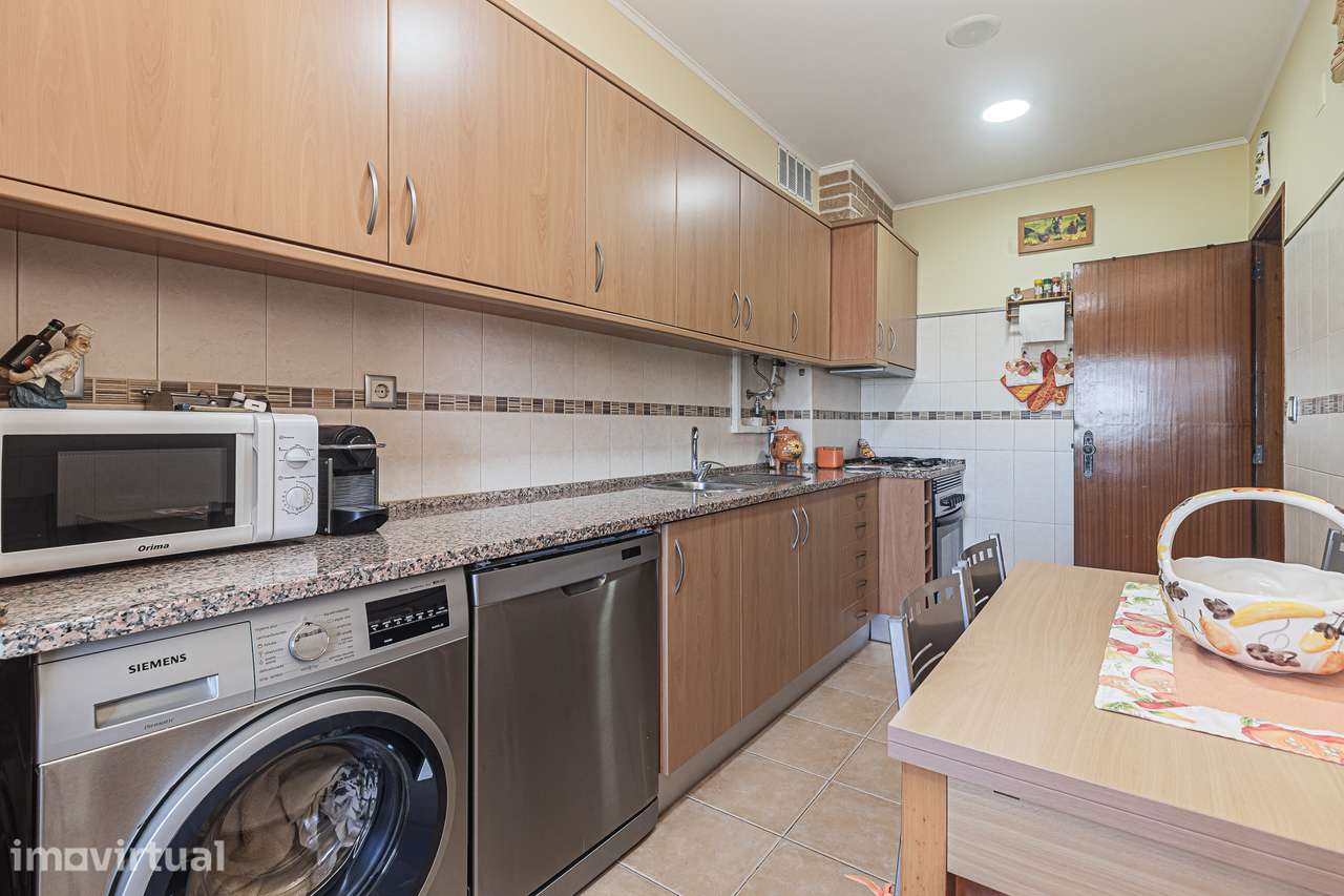 Apartamento T2 em Amora - Cruz de Pau - Grande imagem: 2/32
