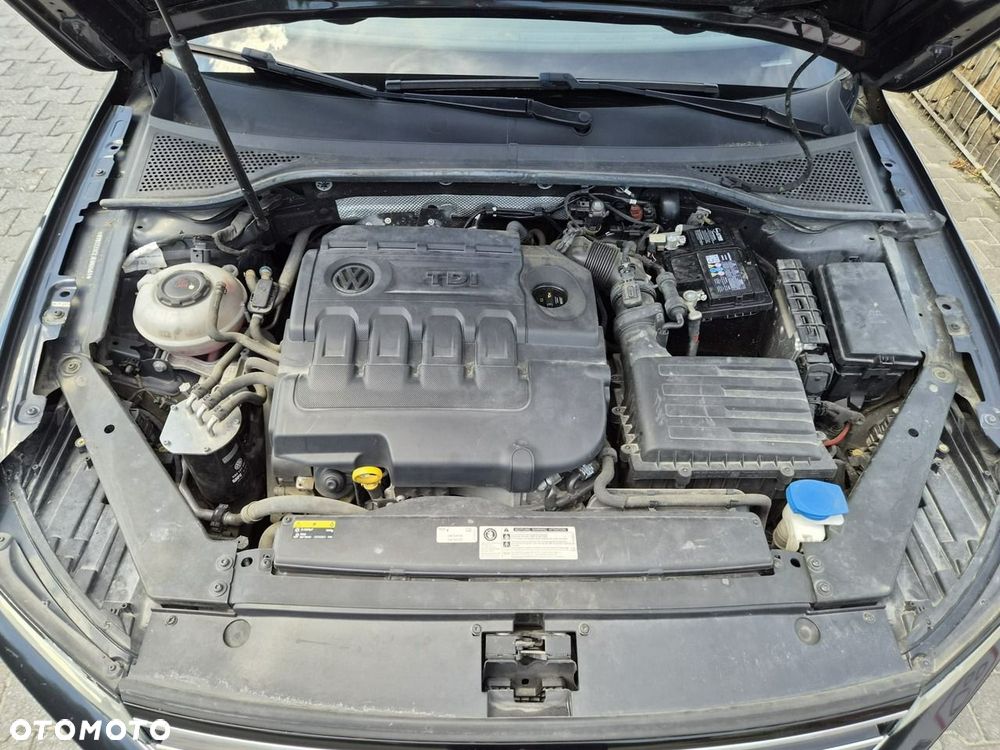 Volkswagen Passat - 19