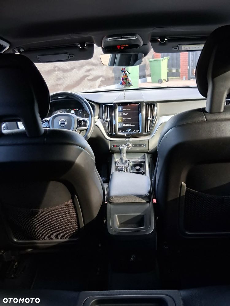 Volvo XC 60 D5 AWD Inscription - 4