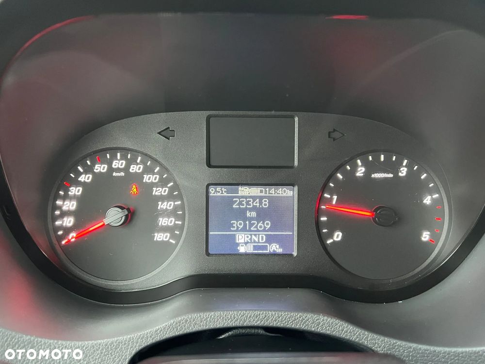 Mercedes-Benz Sprinter - 17