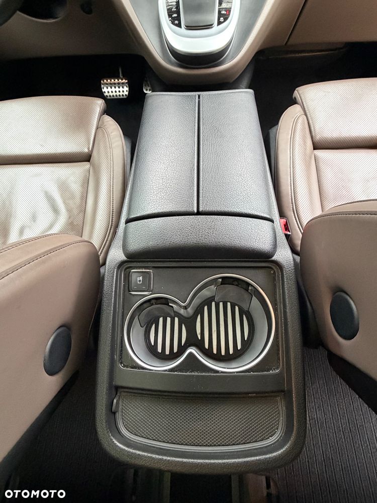 Mercedes-Benz Klasa V 300 d 9G-Tronic Exclusive (d³ugi) - 14
