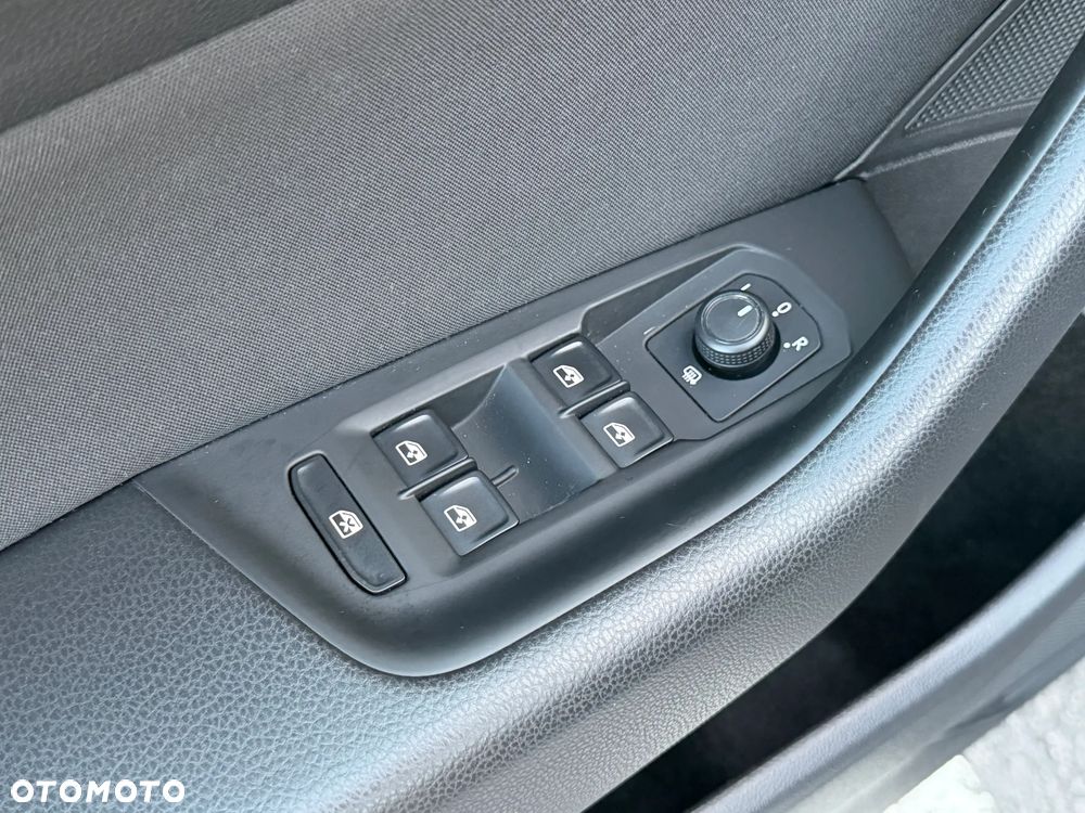 Volkswagen Passat 1.5 TSI EVO Business DSG - 26