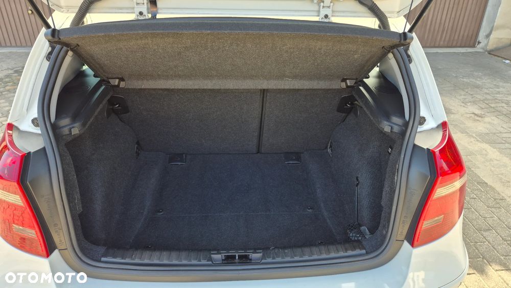 BMW Seria 1 116d - 5
