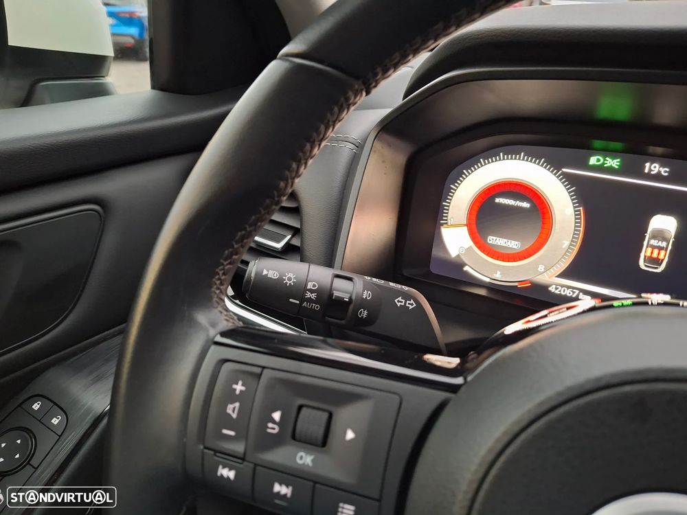 Nissan Qashqai 1.3 DIG-T N-Connecta LED - 15