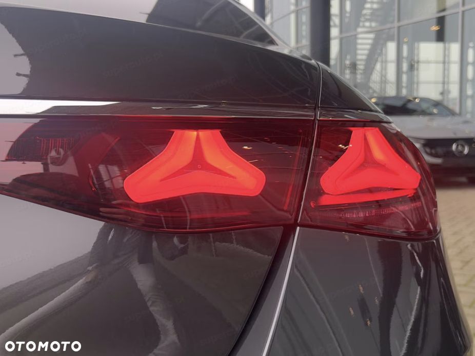 Mercedes-Benz Klasa E - 17