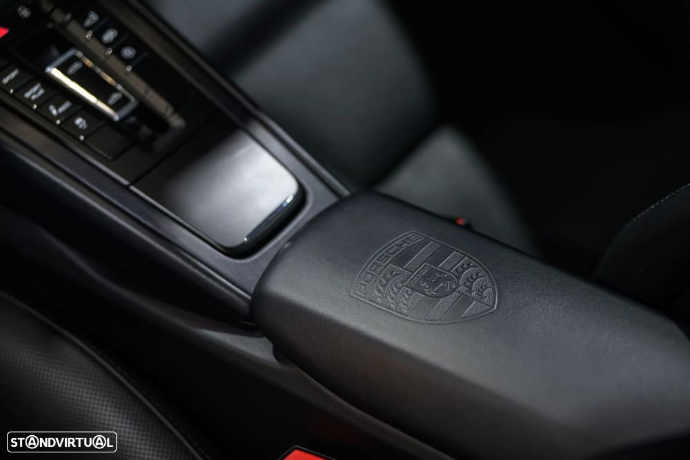 Porsche 911 (991) Targa 4 GTS PDK - 20