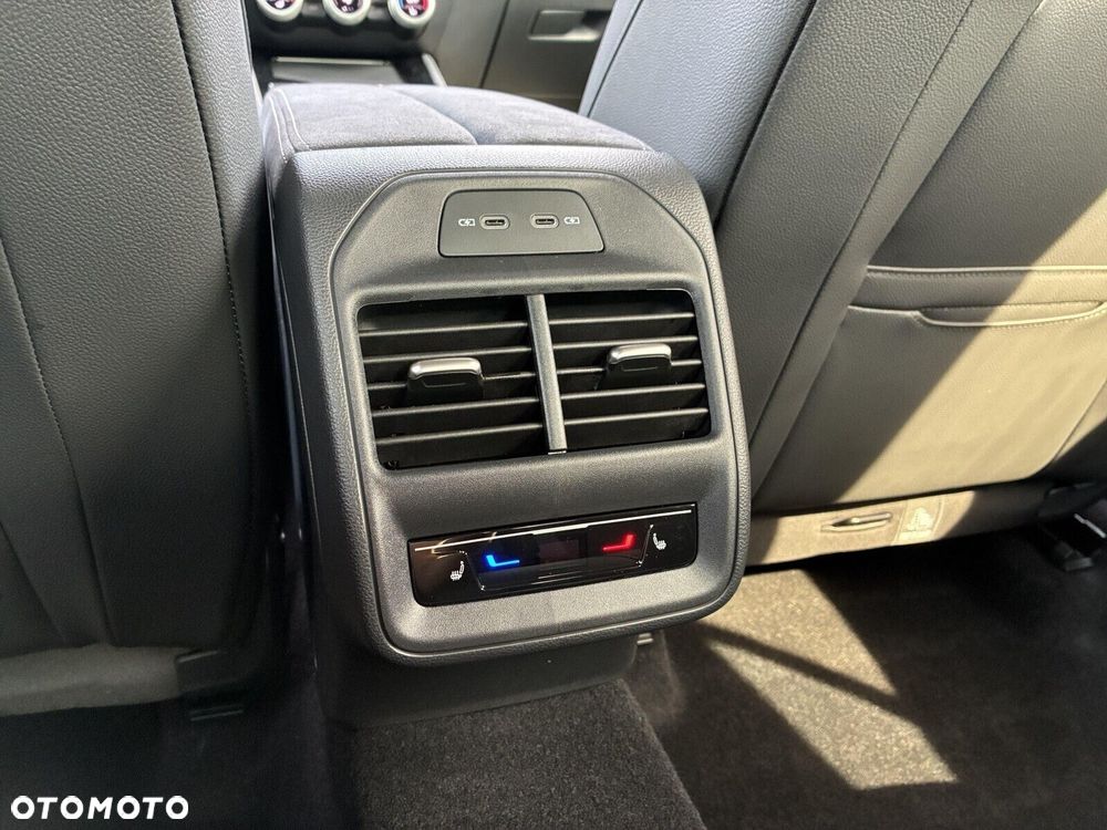 Skoda Superb 2.0 TSI Sportline DSG - 28