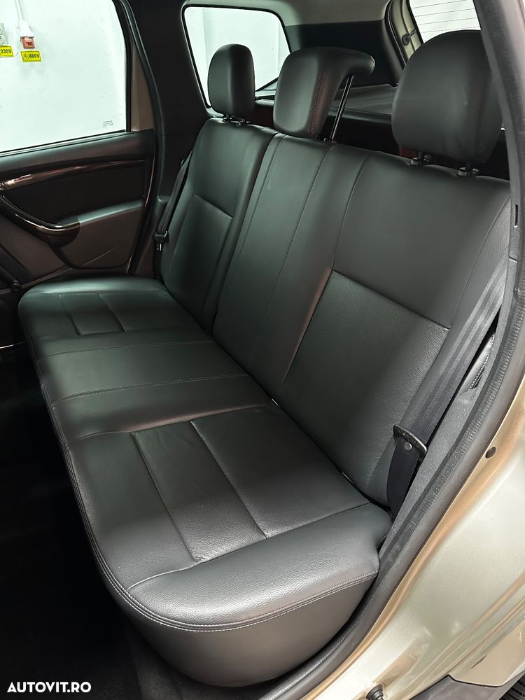 Dacia Duster 1.5 dCi 4x4 Prestige - 8