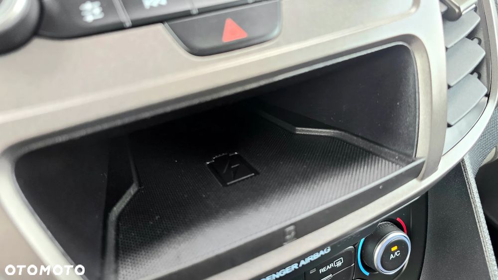 Ford Tourneo Connect Grand 1.5 TDCi Start/Stop Titanium - 22