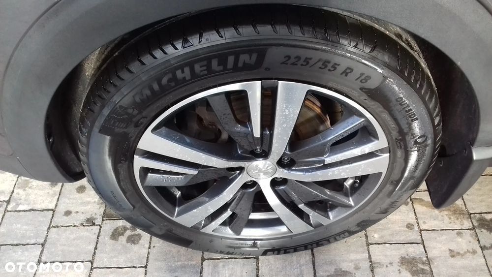 Peugeot 3008 1.5 BlueHDi Allure Pack S&S EAT8 - 27