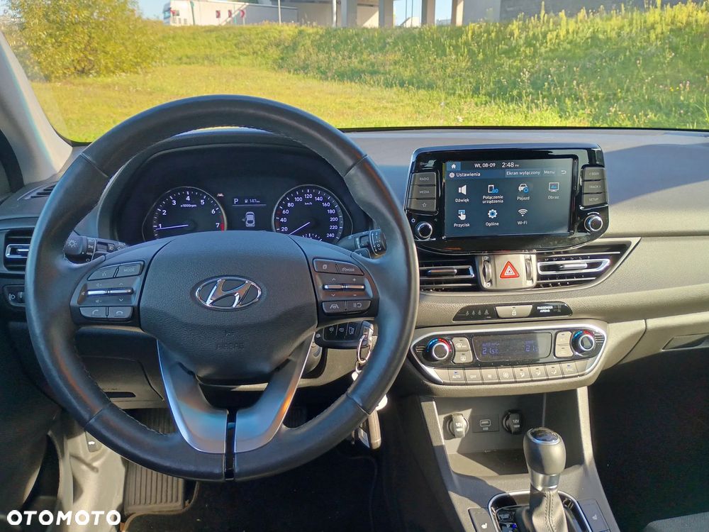Hyundai i30 1.5 T-GDI 48V Comfort DCT - 14