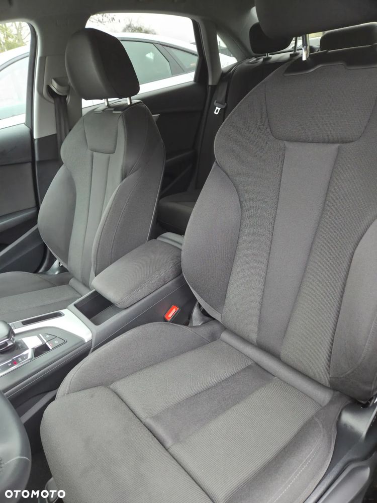 Audi A4 Limousine 35 TFSI mHEV S tronic - 12