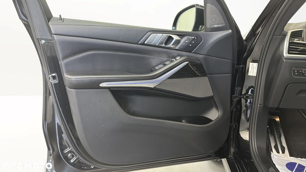 BMW X7 M50d sport - 11
