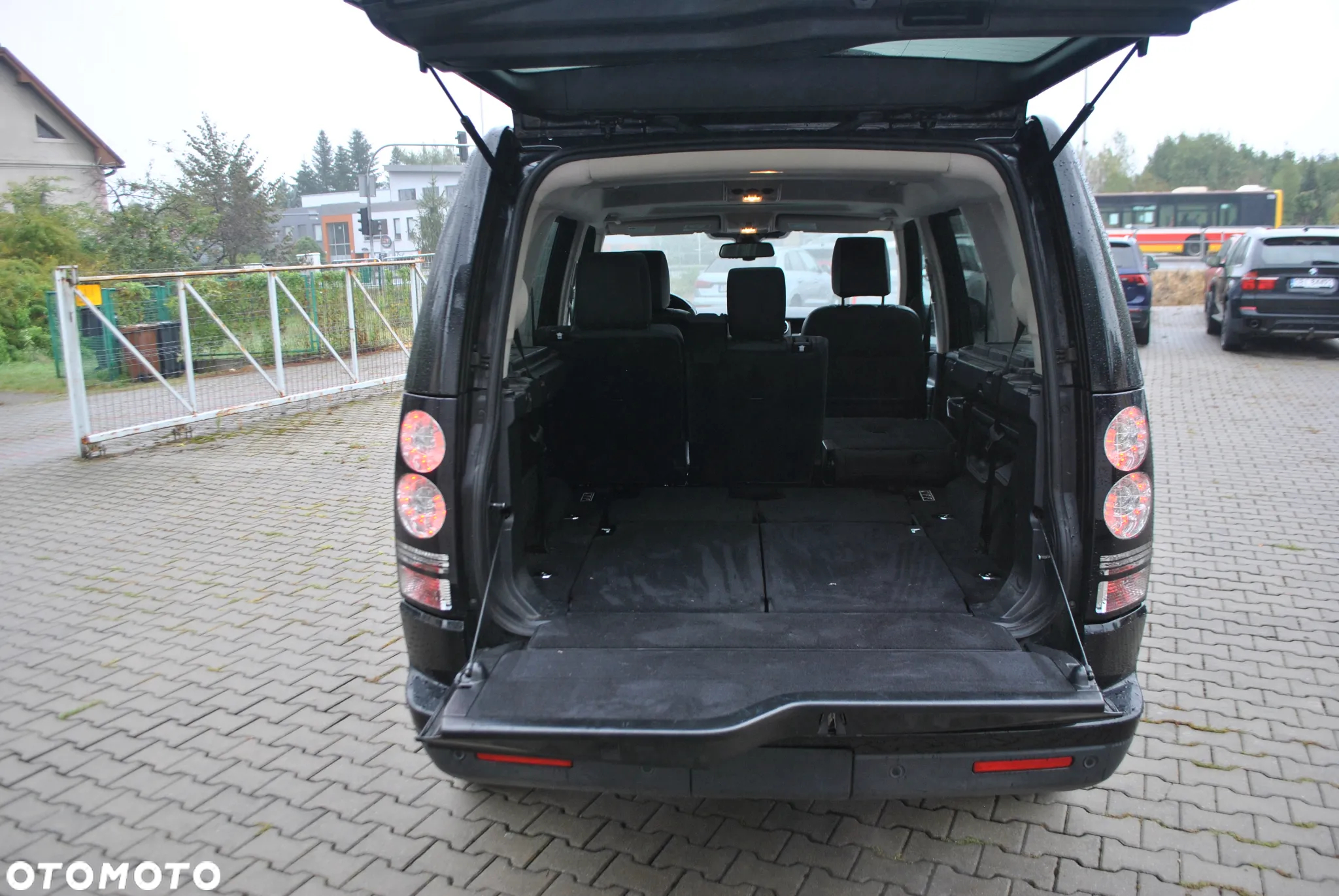 Land Rover Discovery IV 3.0 V6 SC Landmark - 15
