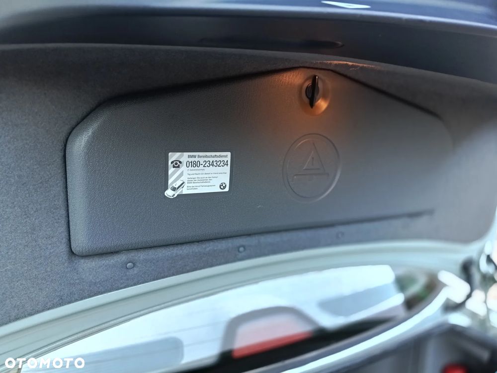 BMW Seria 5 520i - 14
