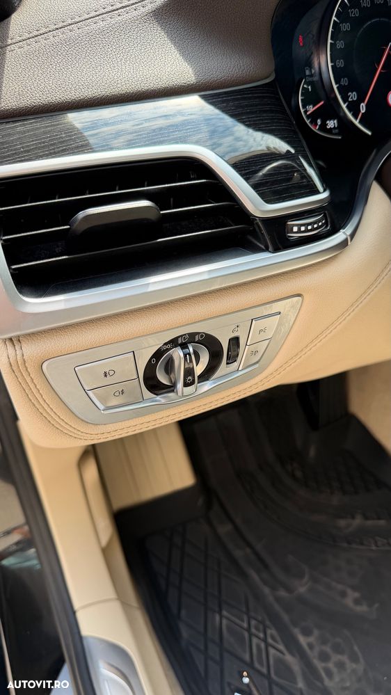 BMW Seria 7 730Ld xDrive - 16