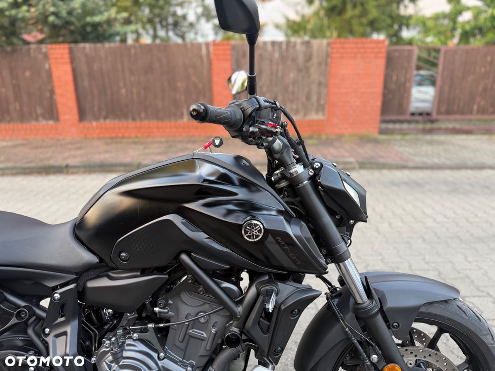 Yamaha MT - 7