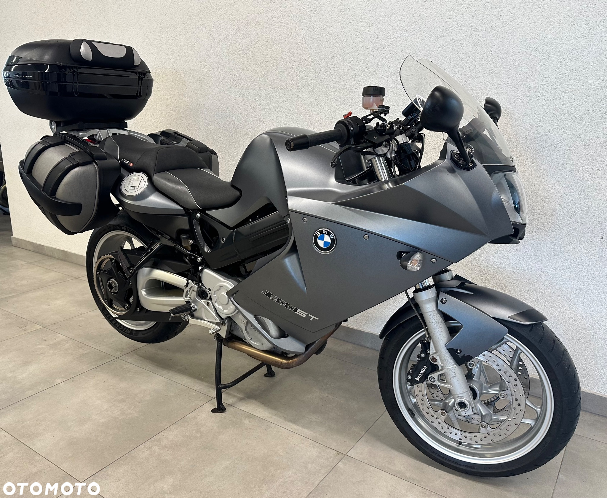 BMW F - 5