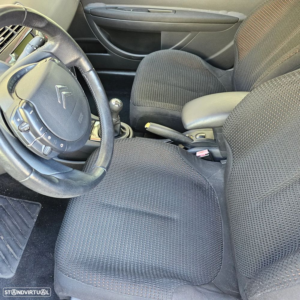 Citroën C4 Coupé 1.6 HDi 110 VTR - 21