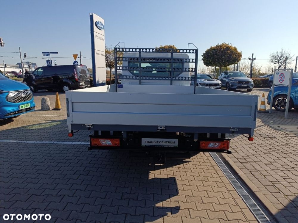 Ford Transit - 8