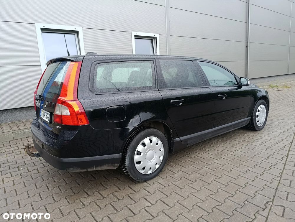Volvo V70 2.0 - 23
