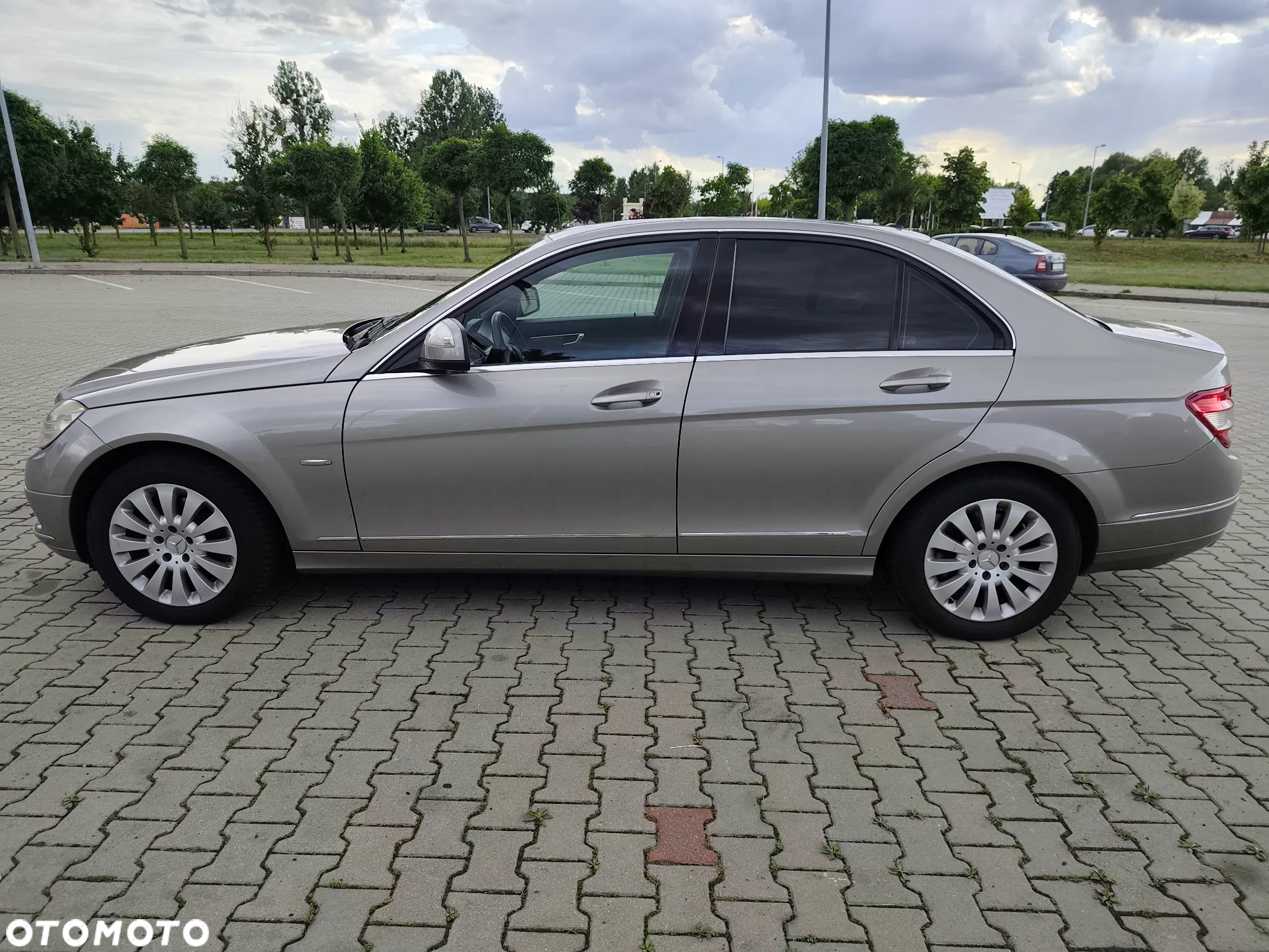 Mercedes-Benz Klasa C 200 T CGI Automatik BlueEFFICIENCY Elegance - 14
