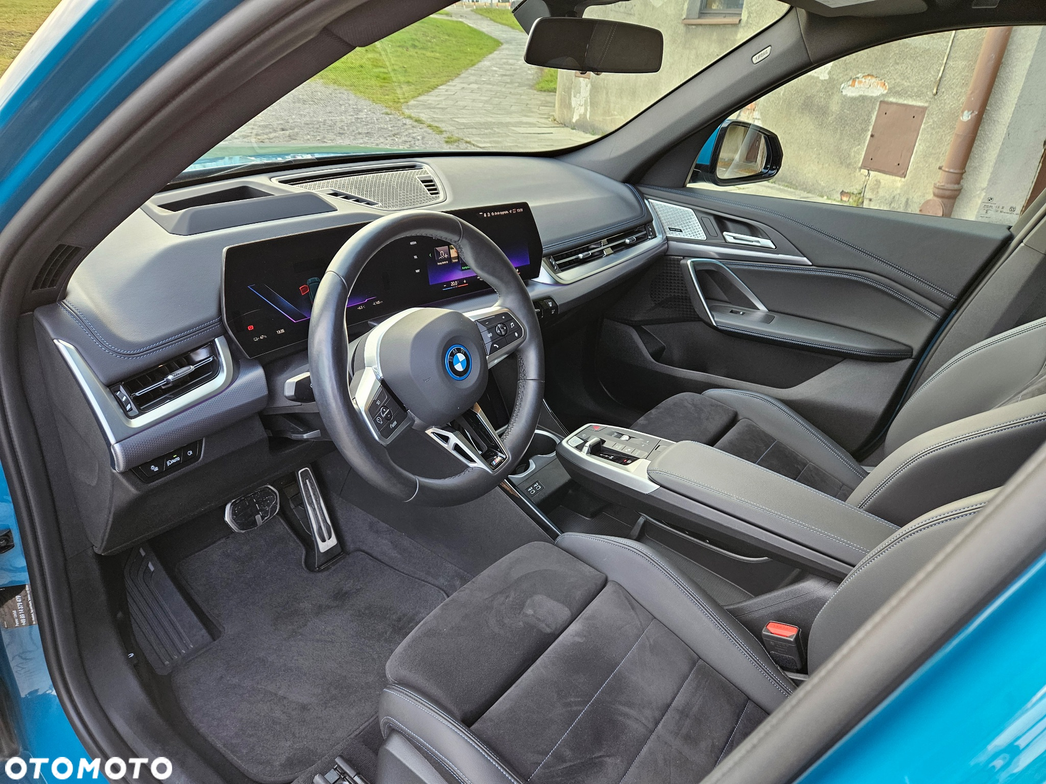 BMW iX xDrive40 76.6kWh Signature - 12