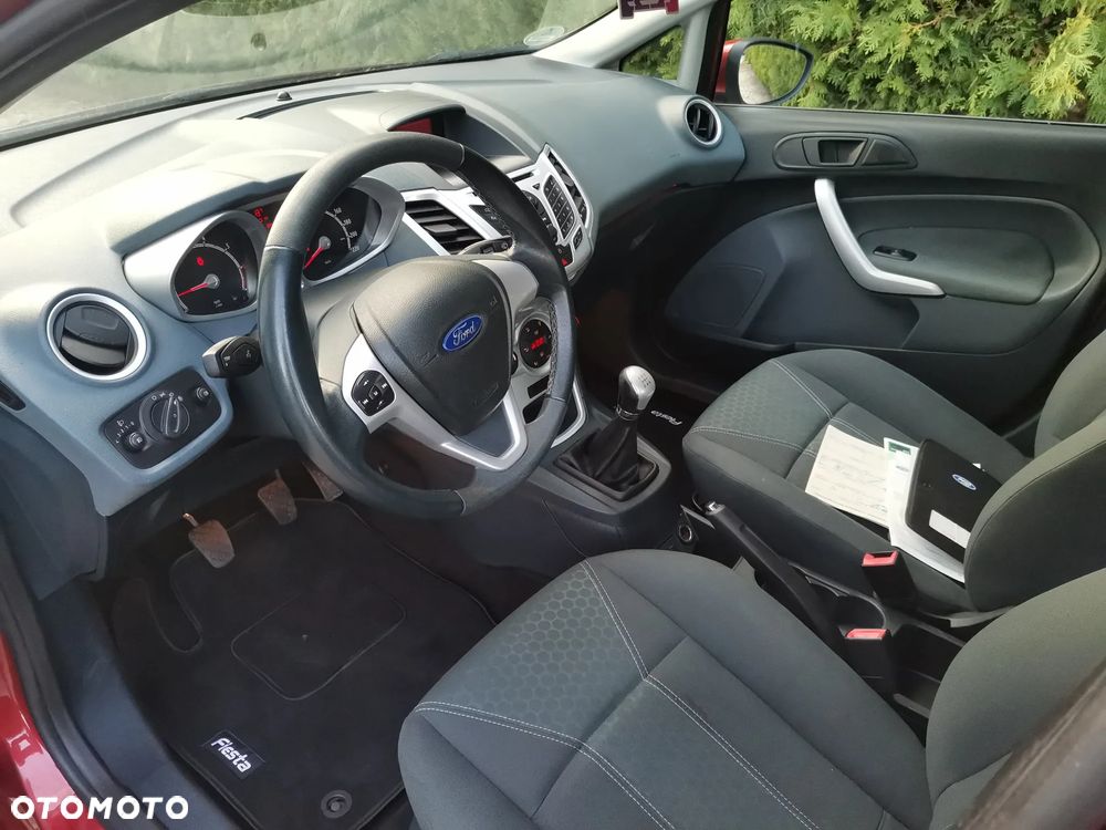 Ford Fiesta 1.25 Titanium - 8