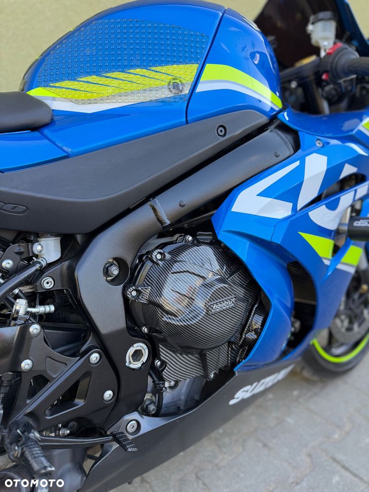 Suzuki GSX-R - 16