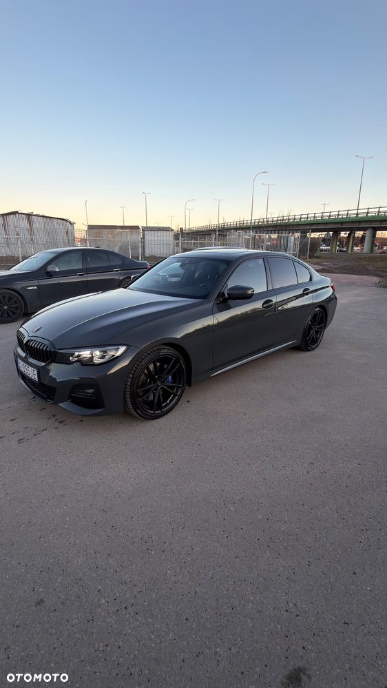 BMW Seria 3 330i xDrive - 28