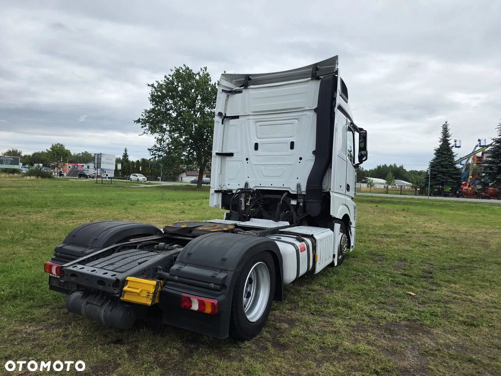 Mercedes-Benz ACTROS - 7