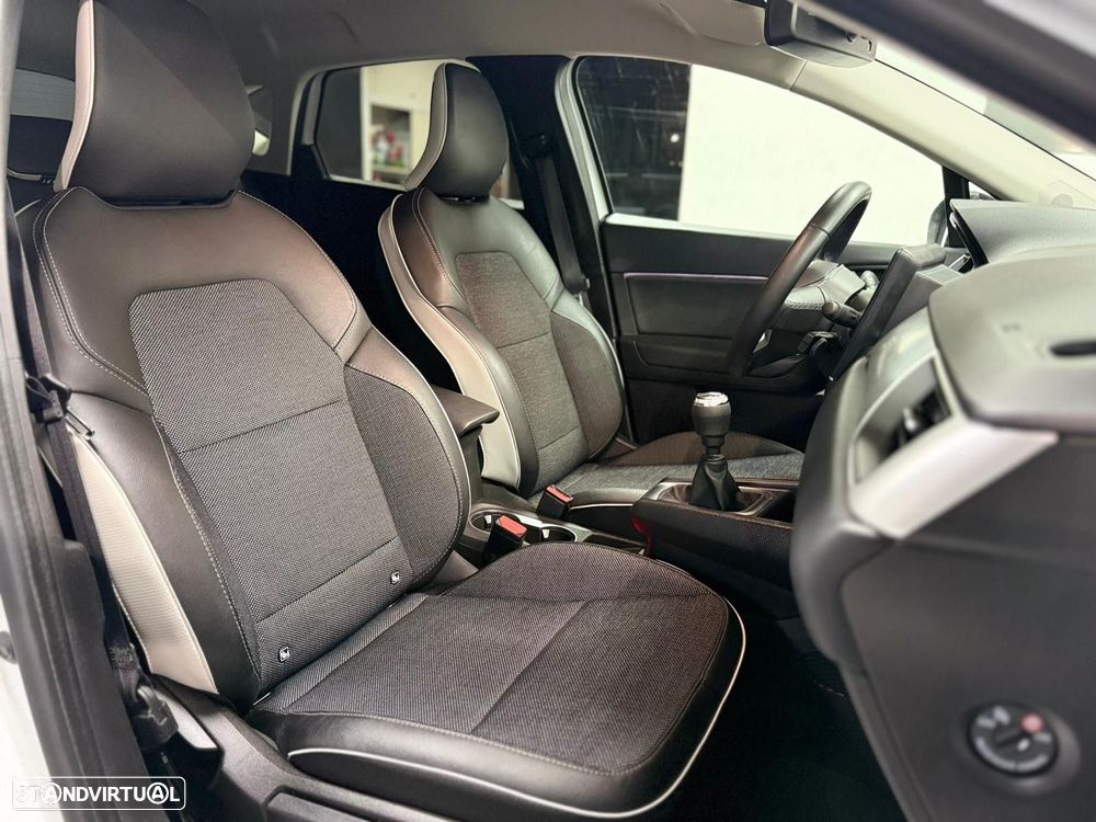 Renault Captur 1.0 TCe Exclusive - 10