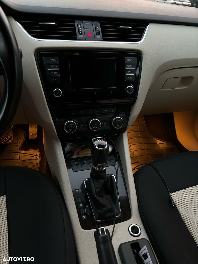 Skoda Octavia 1.6 TDI Ambiente DSG - 5